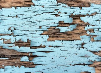 Co stosować na pękanie skóry?